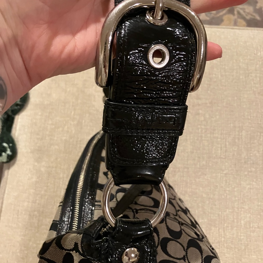 Coach Black and Grey signature Shoulder Bag - Picture 6 of 8